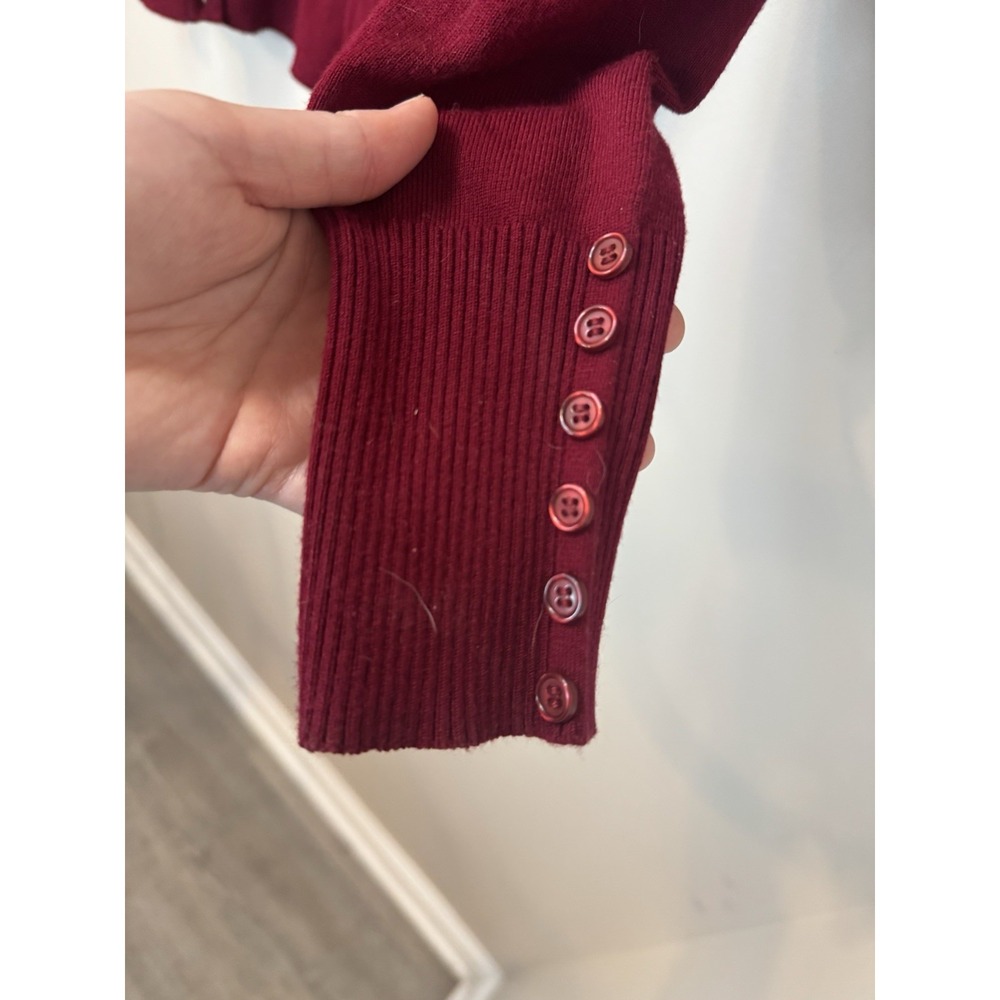 Active USA Classic Women's Sweater Red With Buttons & Sleeve Buttons Size Small - Picture 5 of 9
